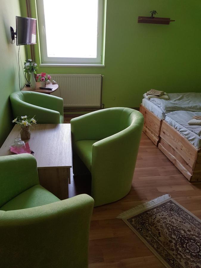 Fan Fan Penzion Rožňava Buitenkant foto